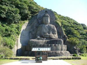 鋸山の大仏様